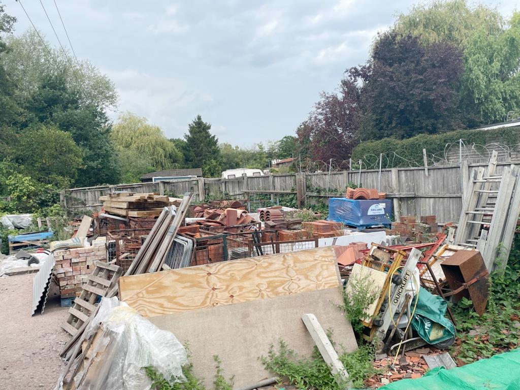 Lot: 82 - FREEHOLD YARD AND COMPOUND WITH POTENTIAL -